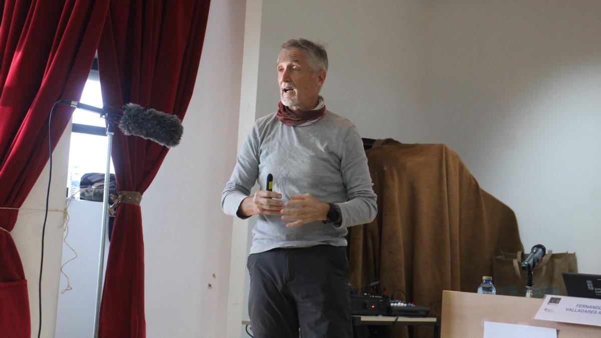 Fernando Valladares en el IES Valverde de Lucerna de Puebla de Sanabria