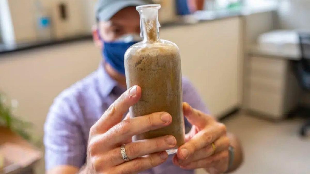 EXPERIMENTO MÁS LARGO | El experimento científico más largo del mundo: empezó en 1879 y acabará en 2100