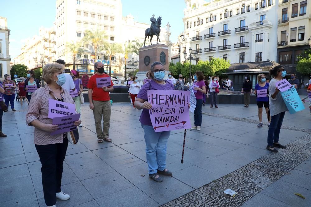 Concentración en Las Tendillas contra la sentencia de "La Manada"