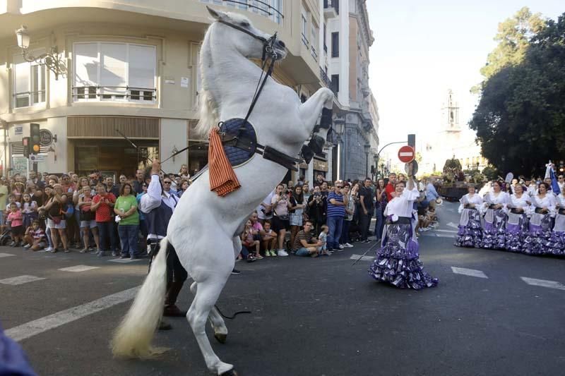 Actos del 9 d'Octubre: Desfile de Moros y Cristianos