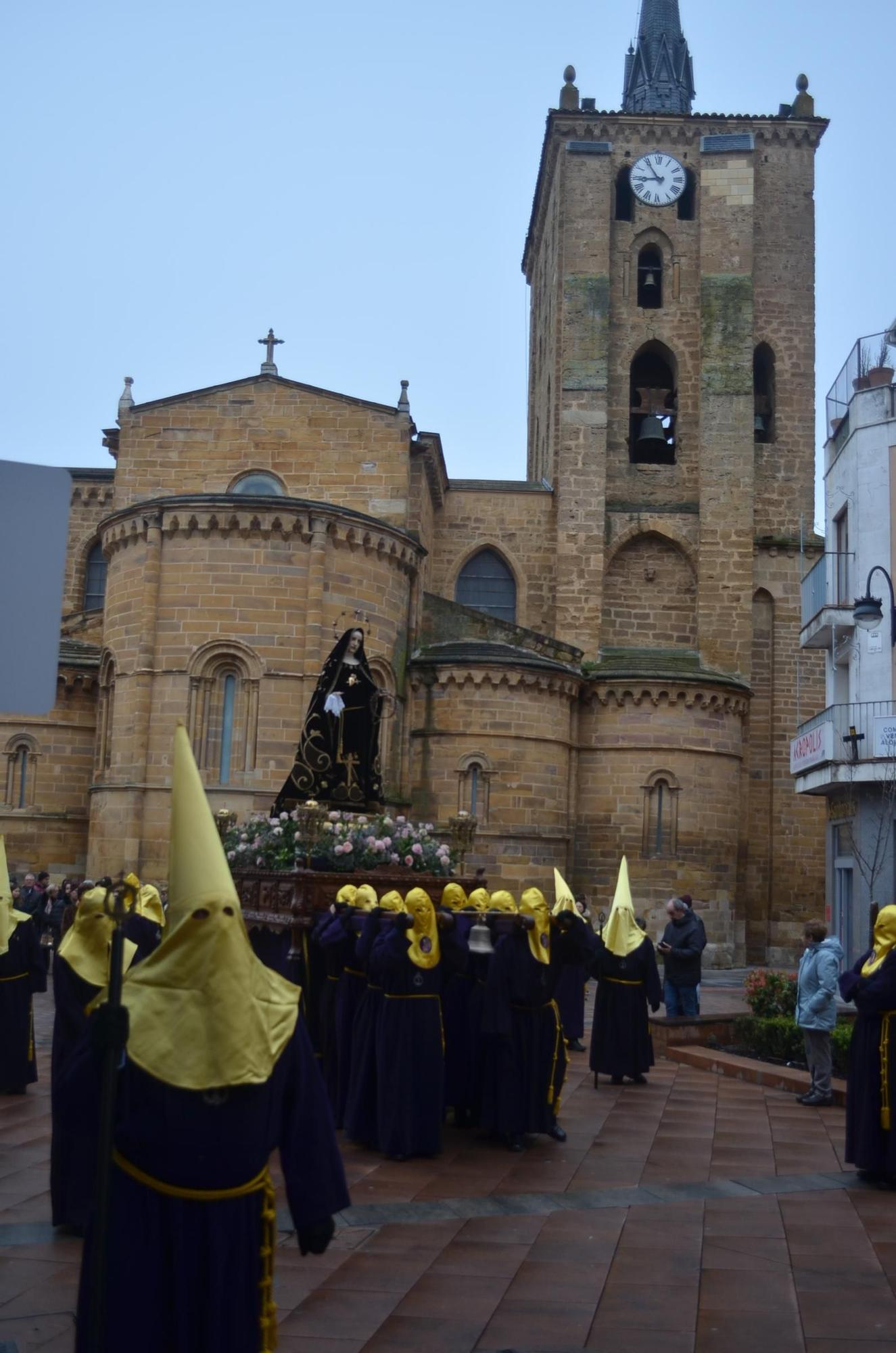 Semana Santa Benavente 2024: Así ha sido la Procesión del Encuentro de la Dolorosa y el Nazareno