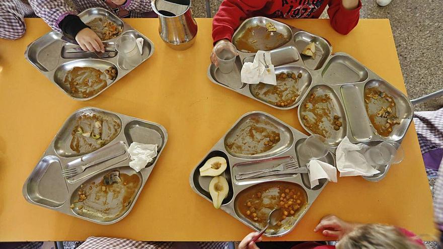 Les plates del menjar en una escola de Girona.