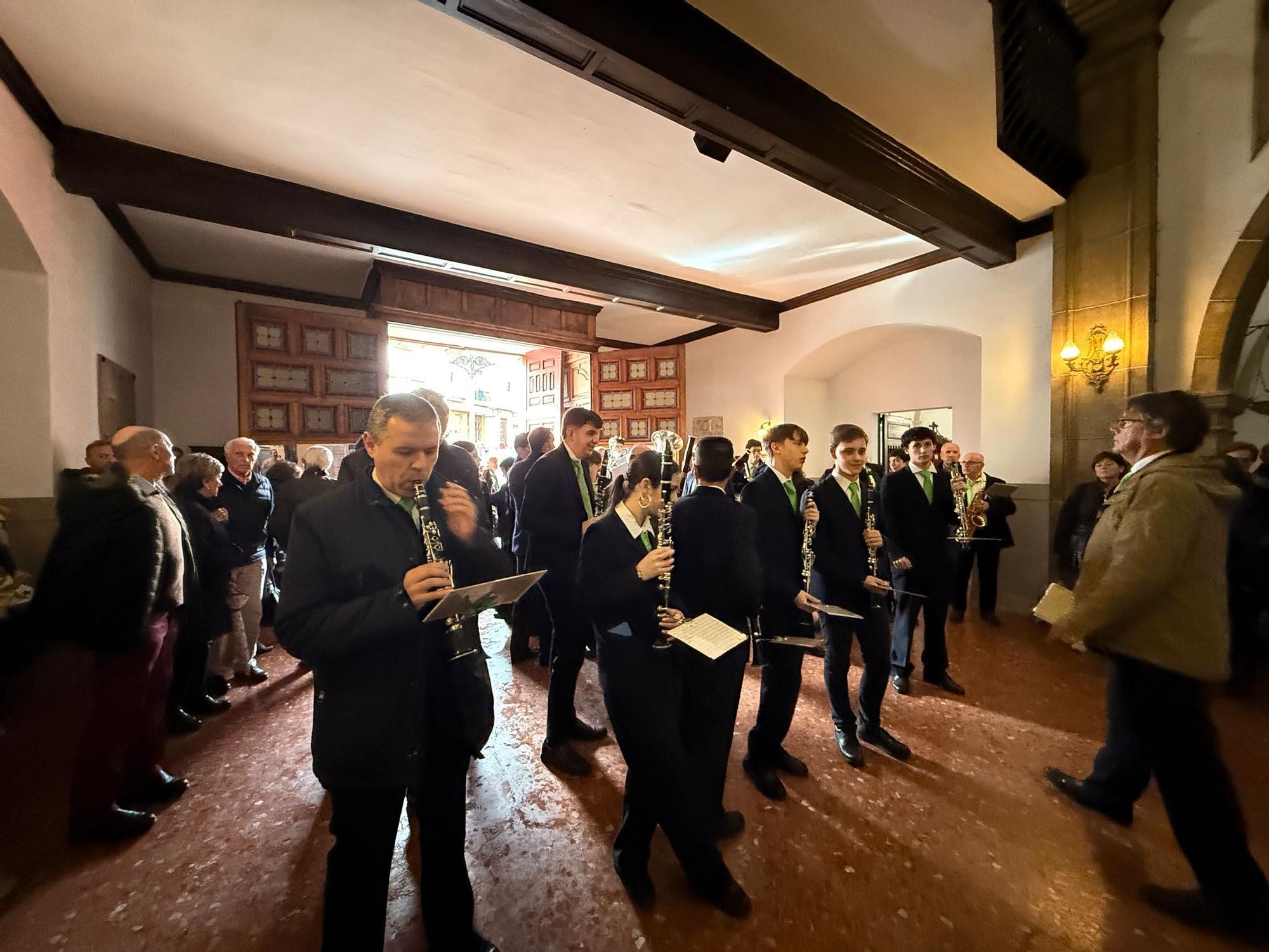 Así vivió Candás su Santo Entierro