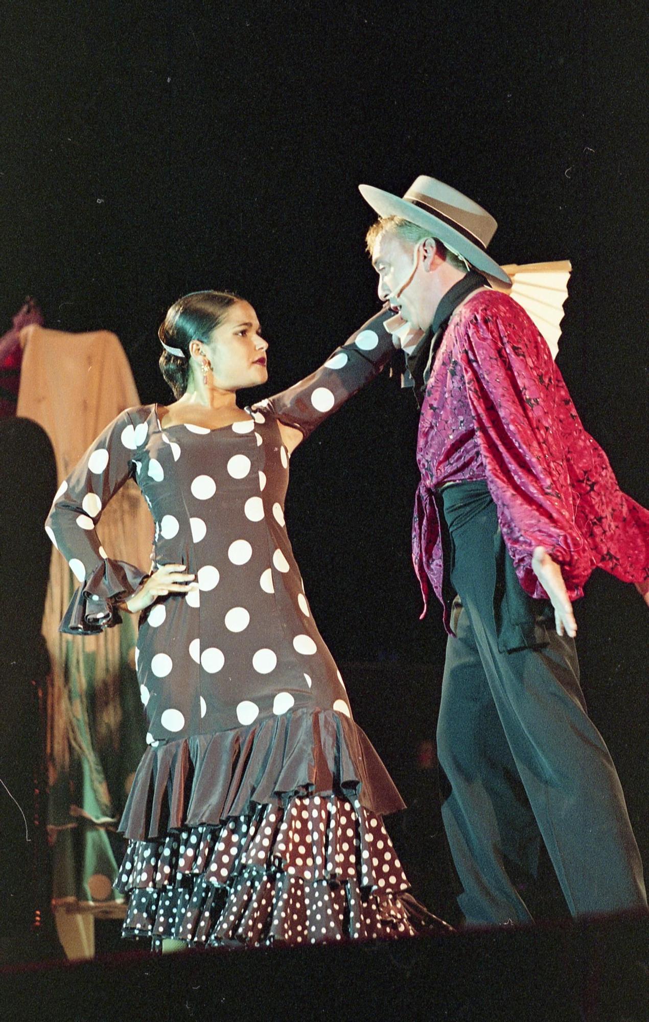 Así fue el homenaje a Miguel de Molina escenificado en la Fira de Xàtiva de 2022