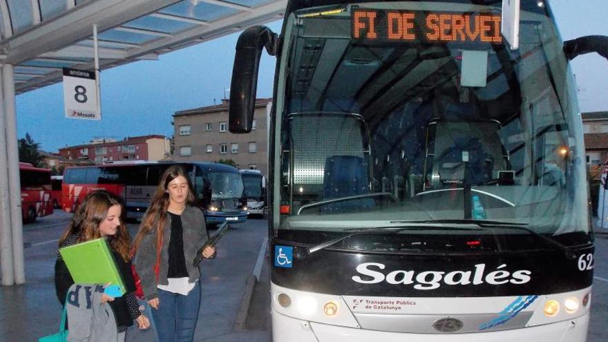 Un autobús que fa el trajecte a Bellaterra