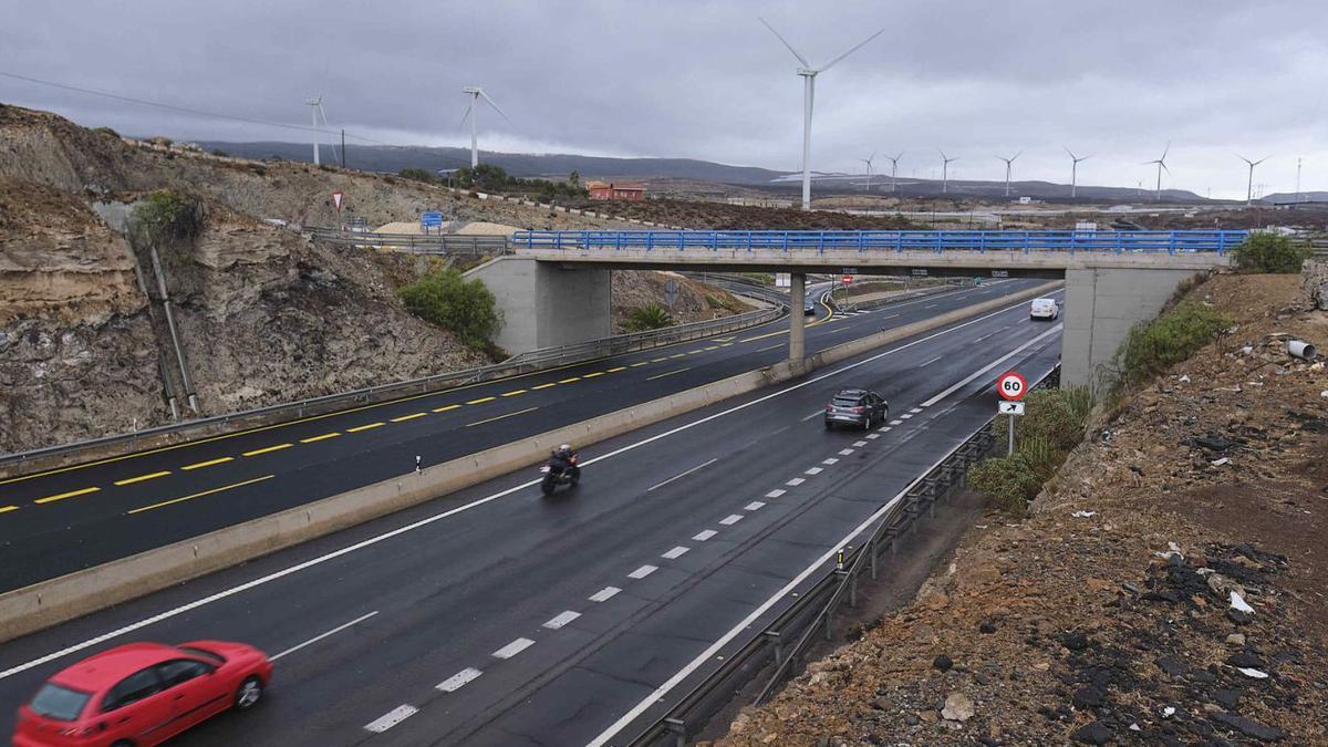 Autopista del Sur a la altura del enlace Chimiche/El Río/Las Maretas, el número 49.