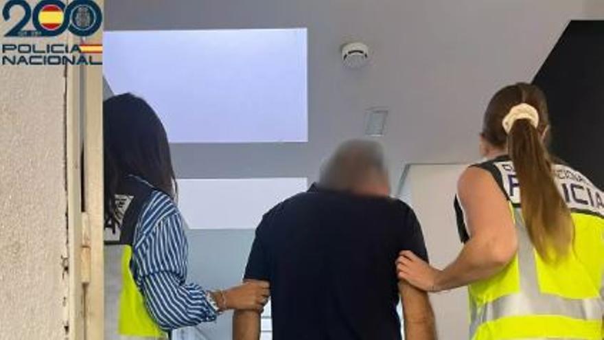 Detenido un hombre por estrangular a su mujer, gravemente enferma, en el hospital de Son Espases, en Palma