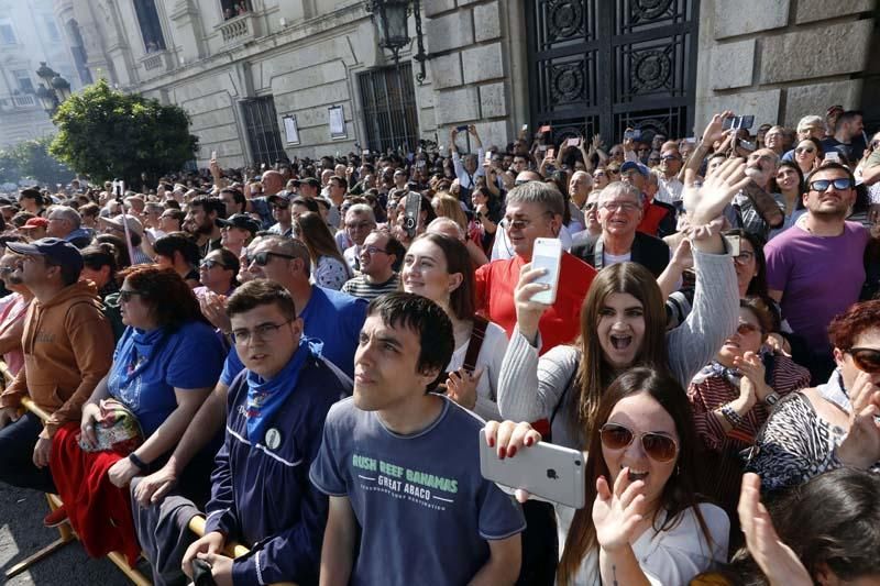 Búscate en la mascletà del 13 de marzo