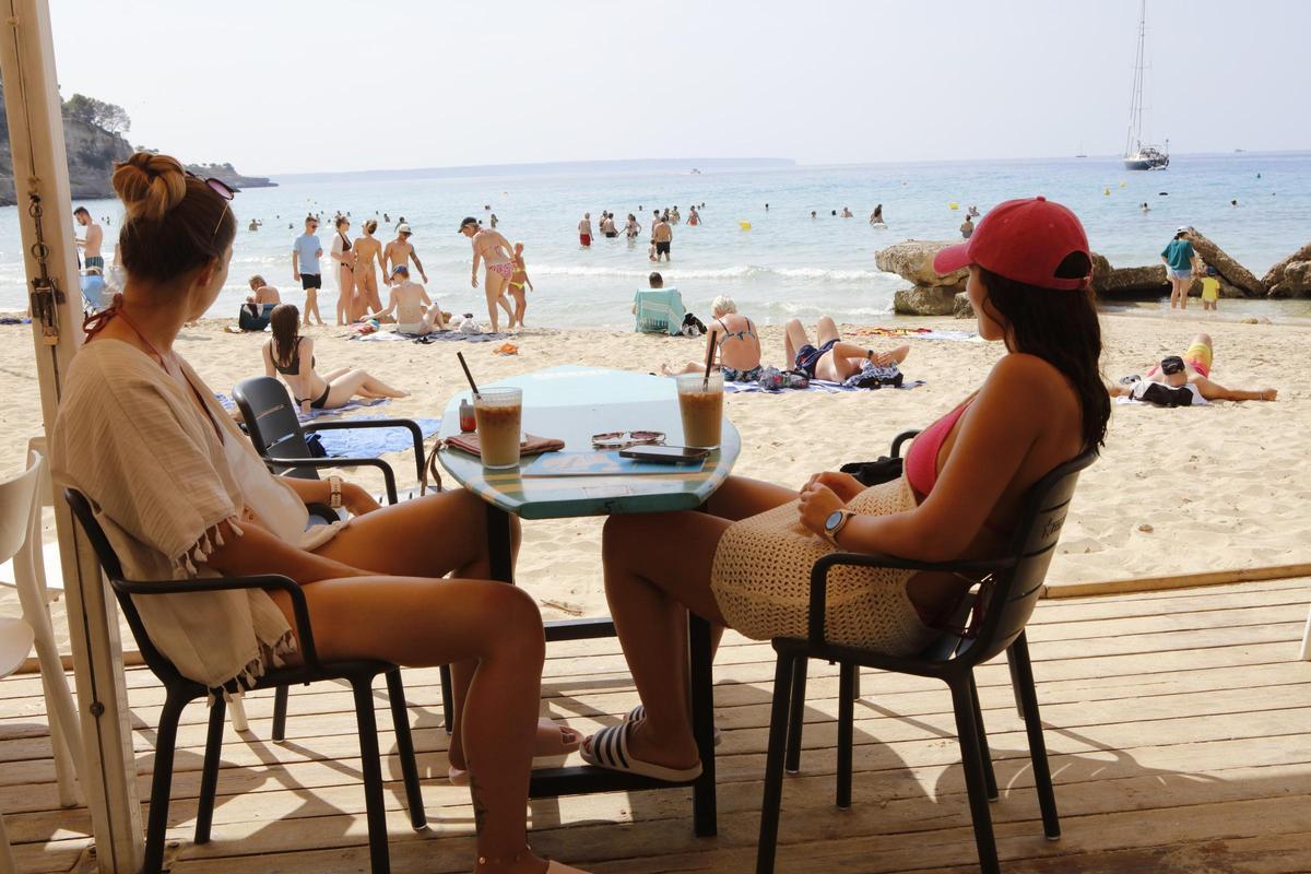 Werden Urlauber in den hiesigen Restaurants und Bars am Ende doch bedient, weil der für Juli angekündigte Streik abgesagt wird?