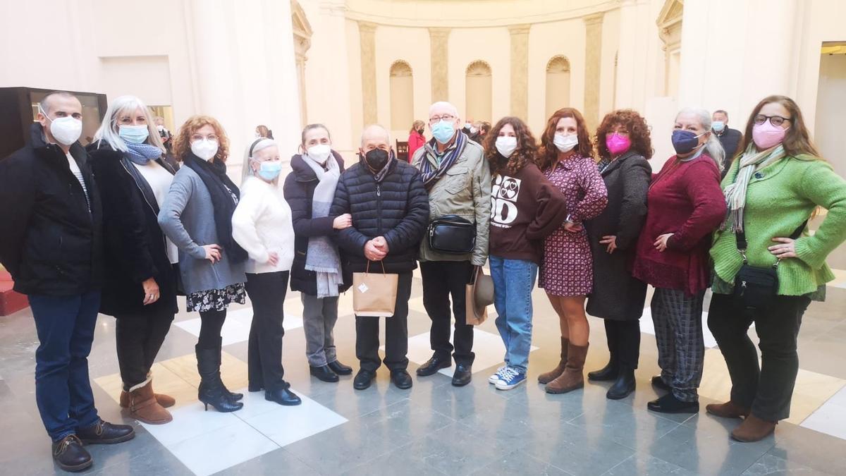 Homenatge del grup de danses La Murta d&#039;Albal a Fermín Pardo en Requena.