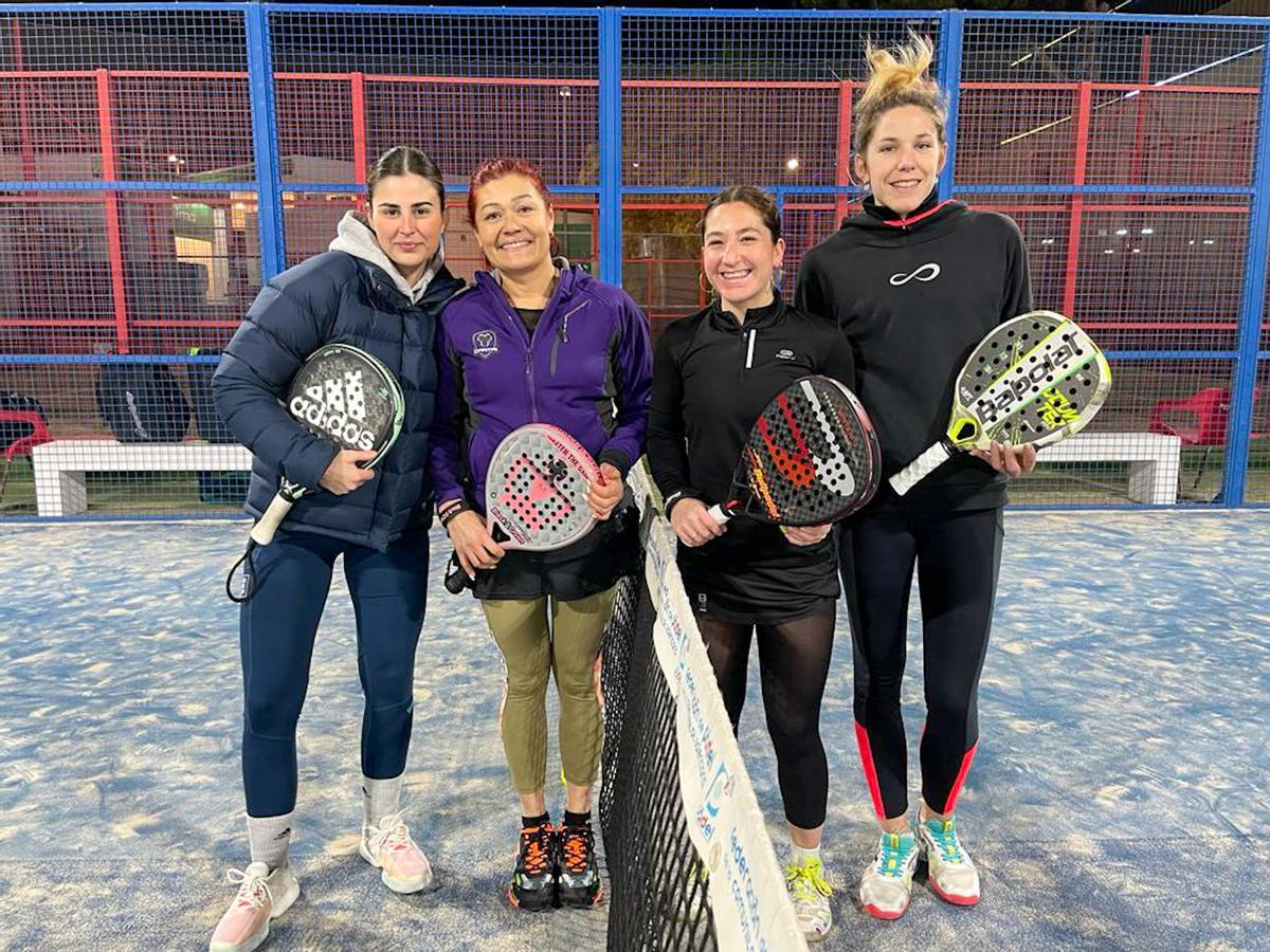 En la división femenina, una remontada épica de las jugadoras del 360 Padel Elx 1 por 2-1 ante el Pro Tour Servicios Deportivos S.L. 1 les sirvió a las ilicitanas para estar en la gran Final Autonómica.