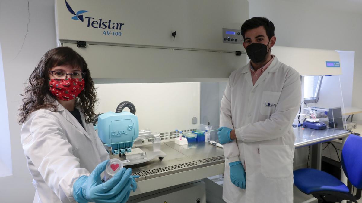 Helena Herrada y David Rodríguez, investigadores de Idonial.