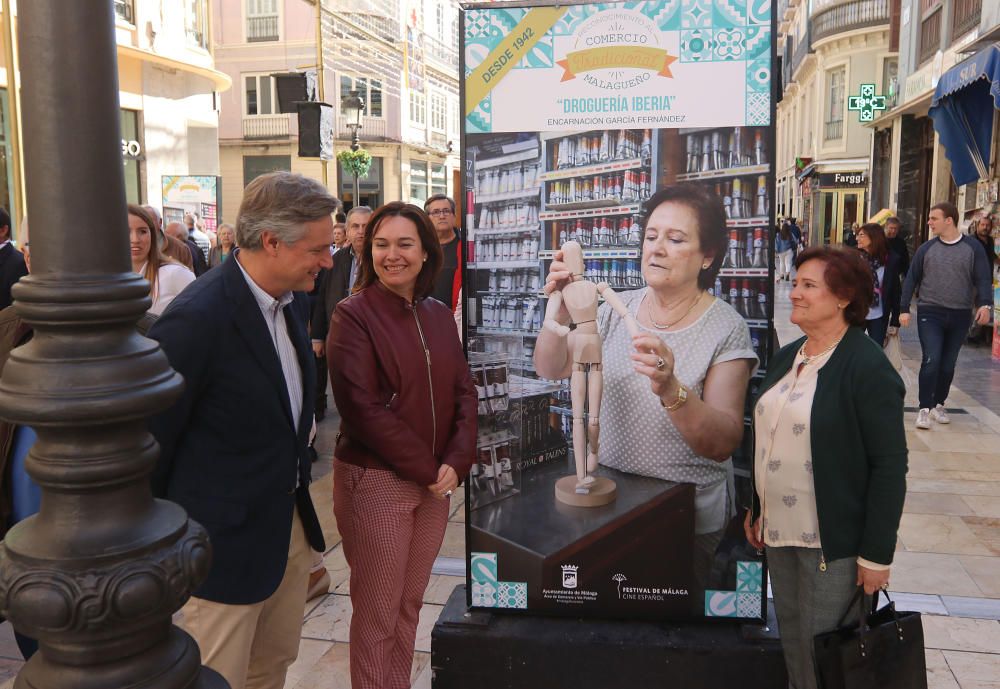 Málaga homenajea a sus comercios centenarios