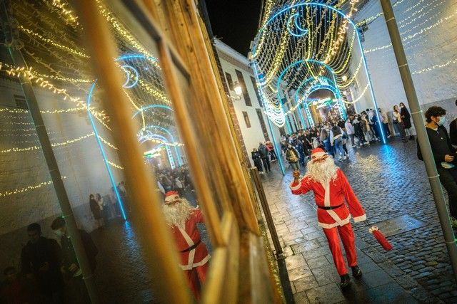 Encendido del alumbrado navideño en el casco de La Laguna