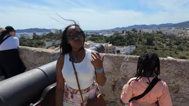 Tiffany Rene, en la subida a Dalt Vila