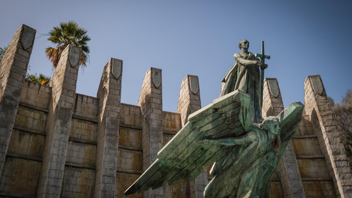 Monumento a Franco, en la avenida de Anaga, en Santa Cruz de Tenerife.