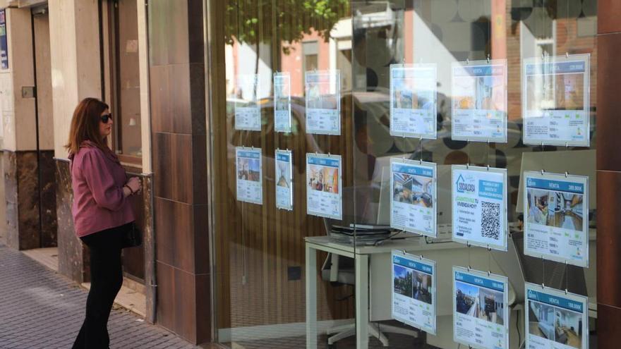 Alquilar una habitación en Córdoba cuesta 248 euros al mes: los jóvenes destinan el 21% de su salario neto