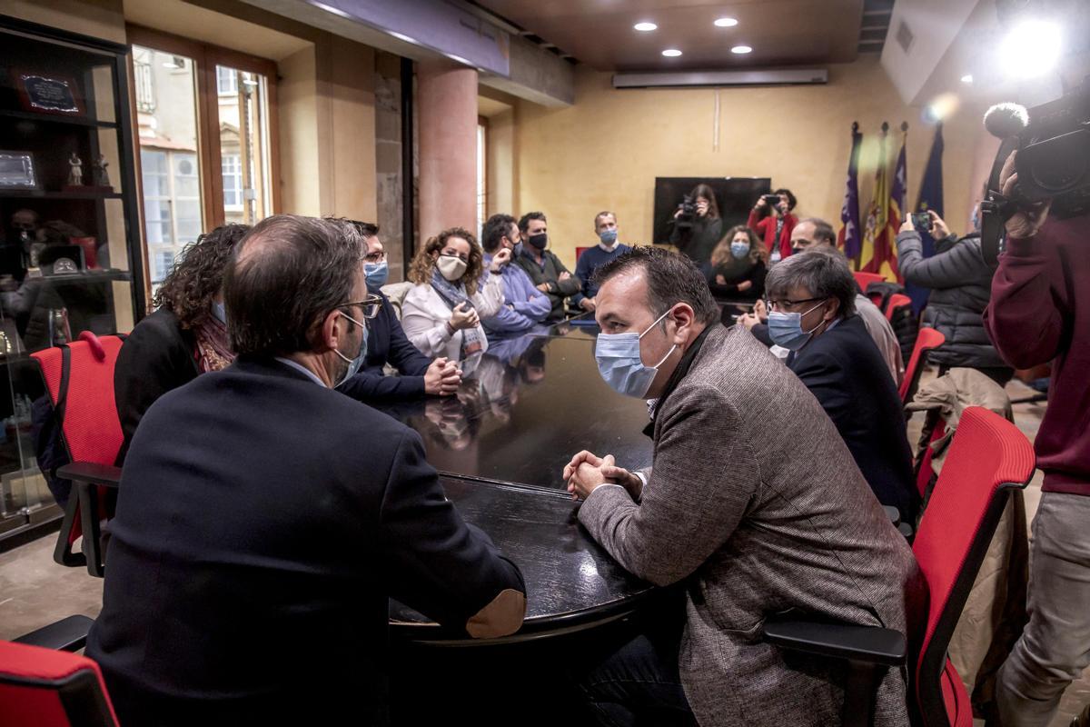 La plataforma Recuperem Palma se reúne con el alcalde de Palma, José ...