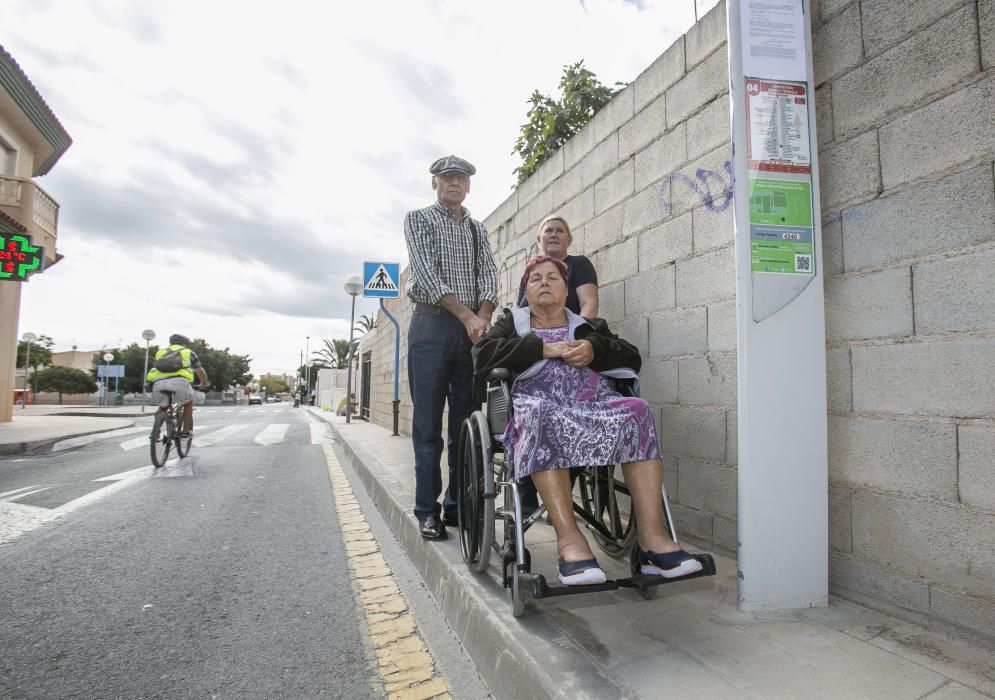 Aceras estrechas en Rabasa