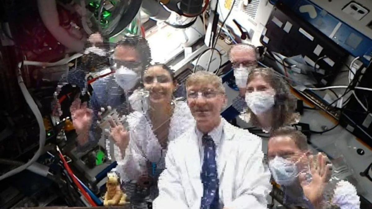 L’equip, a dins de l’Estació Espacial Internacional. | NASA