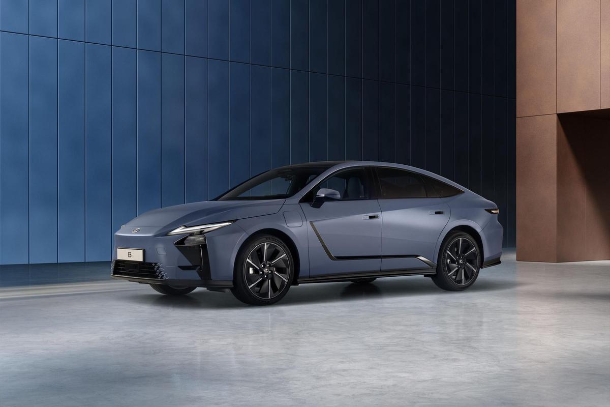 Lexus firma en 2025 el mejor ejercicio de su historia en España