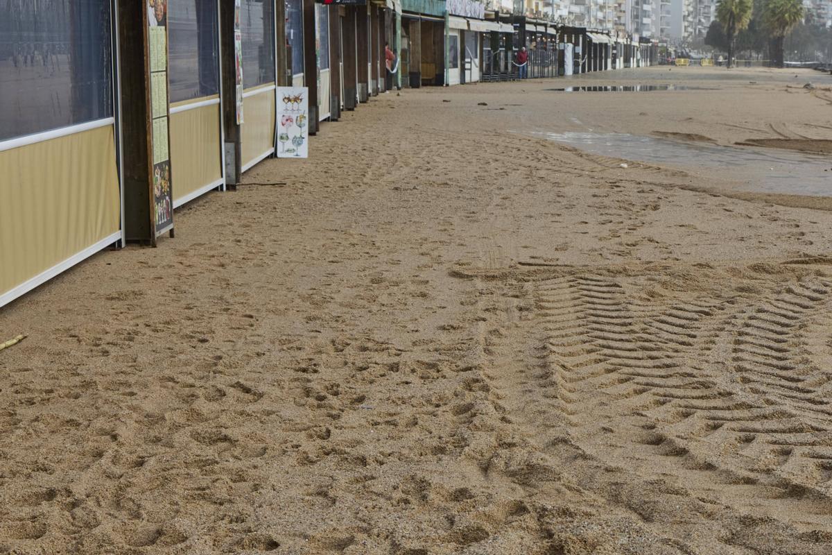 Les fotos dels efectes de la llevantada al passeig de Blanes