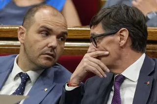 El Govern se propone simplificar 170 trámites administrativos de la Generalitat