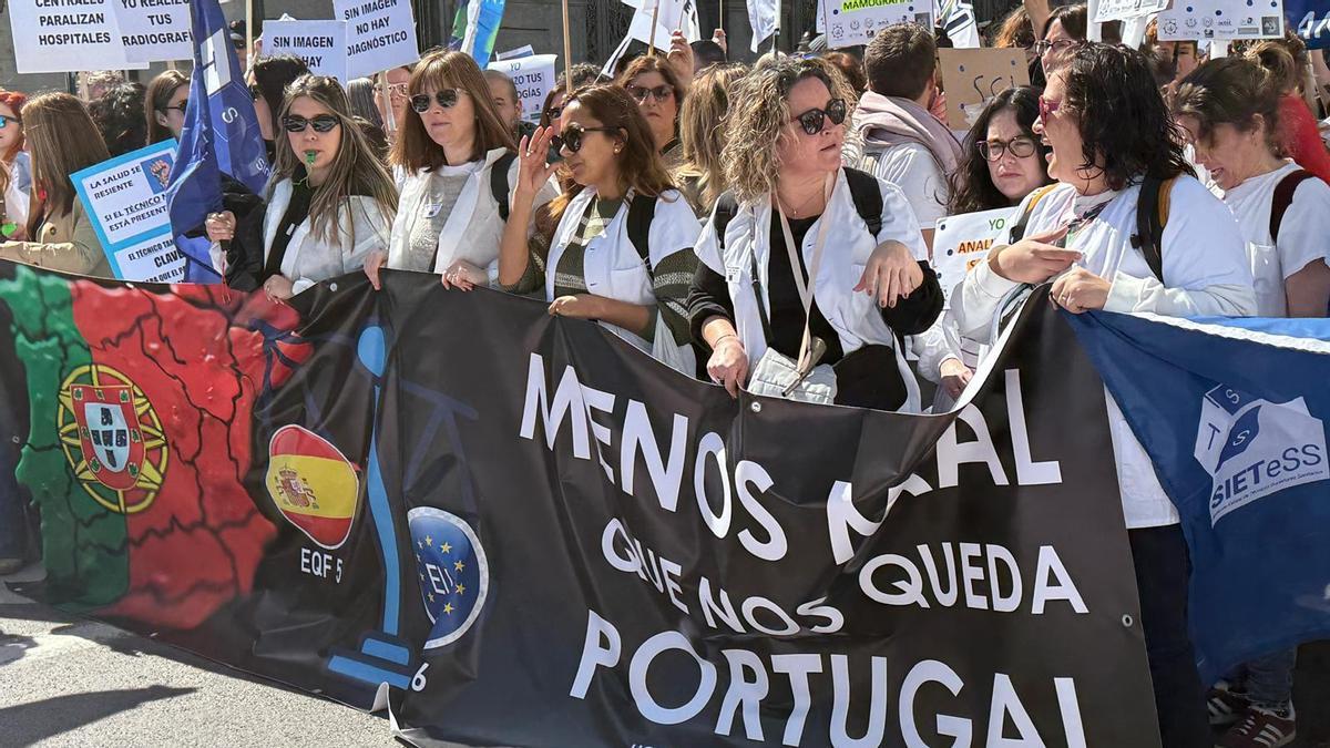 Los Técnicos Superiores Sanitarios en una protesta