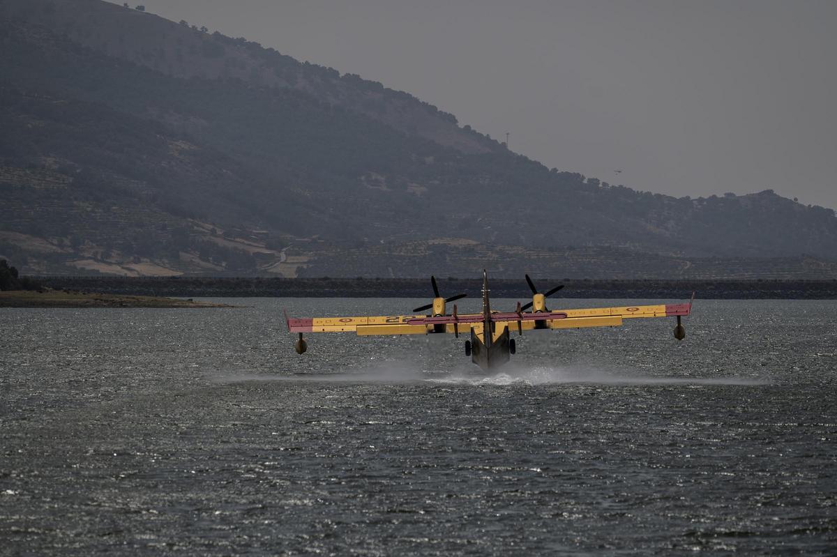 Fotogalería | Séptimo día del fuego de Jarilla, desde diferentes zonas: la vida en los pueblos, el ambiente y las llamas