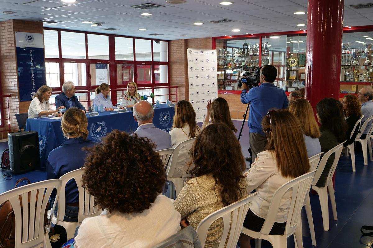 Presentación del programa 'Mueve Montañas' en el Complejo Deportivo de la UMA
