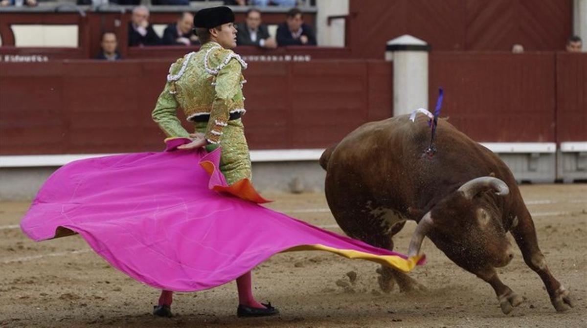 El torero Javier Jiménez, en la tradicional corrida del Dia de la Hispanitat. El torero Javier Jiménez, en la tradicional corrida del Dia de la Hispanitat.