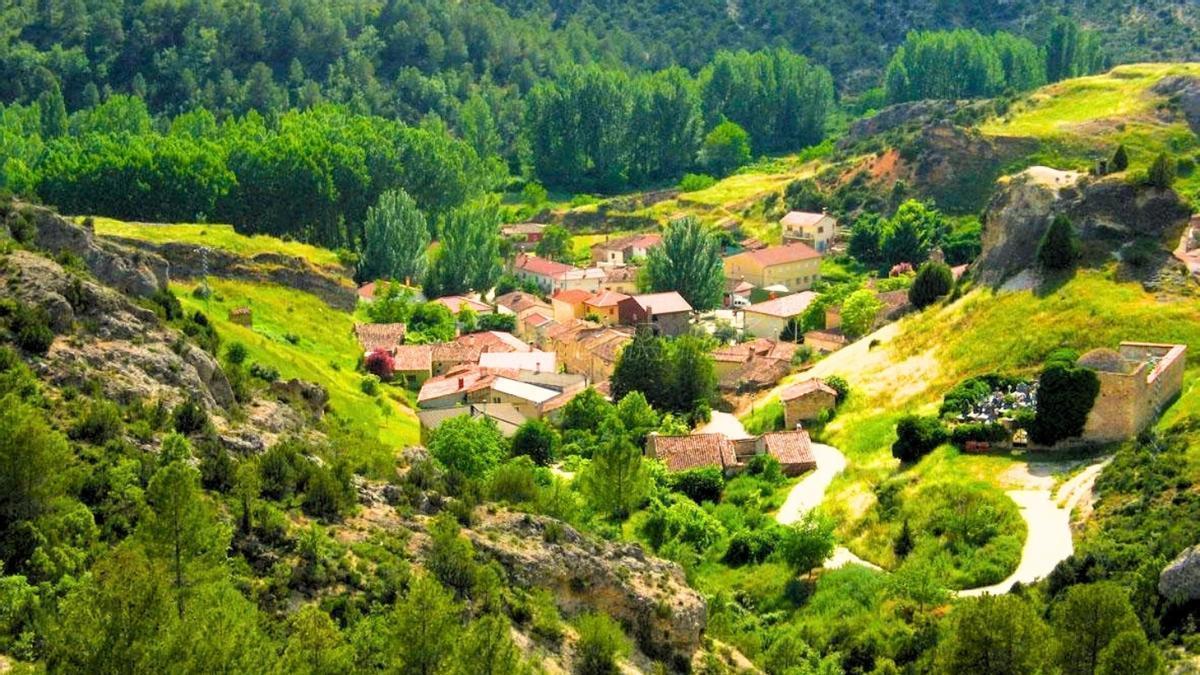 El entorno natural del Parque Natural del Alto Tajo que intenta mantener vivas sus infraestructuras