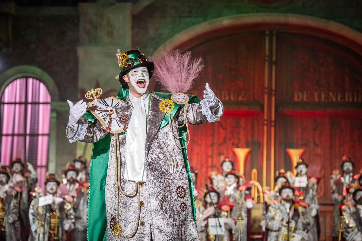 Carlos Estévanez, director de La Sonora que repite por segundo año consecutivo en la gran final.