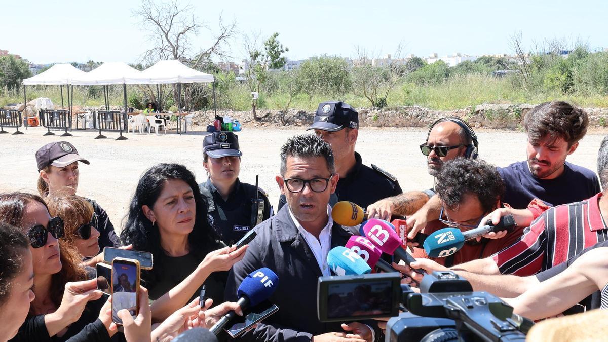Así fue el desalojo del mayor asentamiento de chabolas de Ibiza