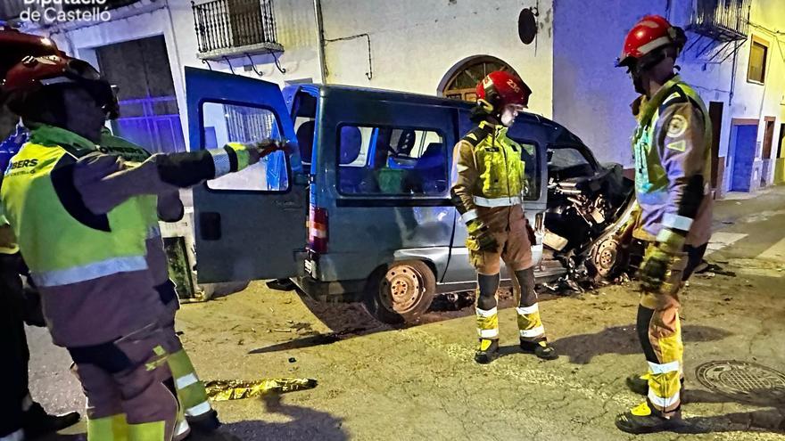 Brutal accidente de tráfico en el casco urbano de Jérica