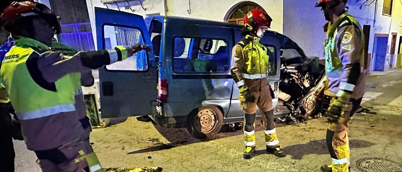 Brutal accidente de tráfico en el casco urbano de Jérica