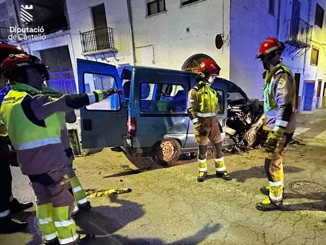 Brutal accidente de tráfico en el casco urbano de Jérica