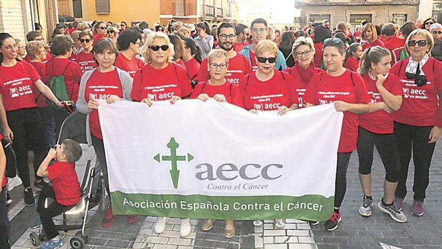 La marcha contra el cáncer reúne a más de mil personas en l’Alcora