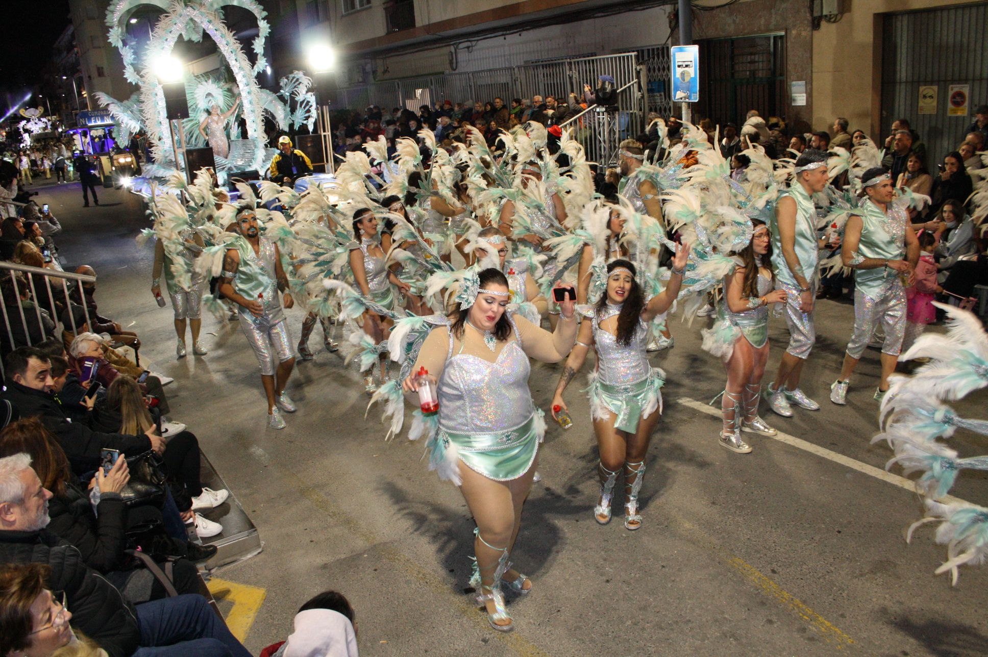 Macrogalería de fotos del primer gran desfile del Carnaval de Vinaròs