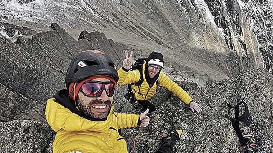 Iker y Eneko Pou durante su viaje por el Himalaya.