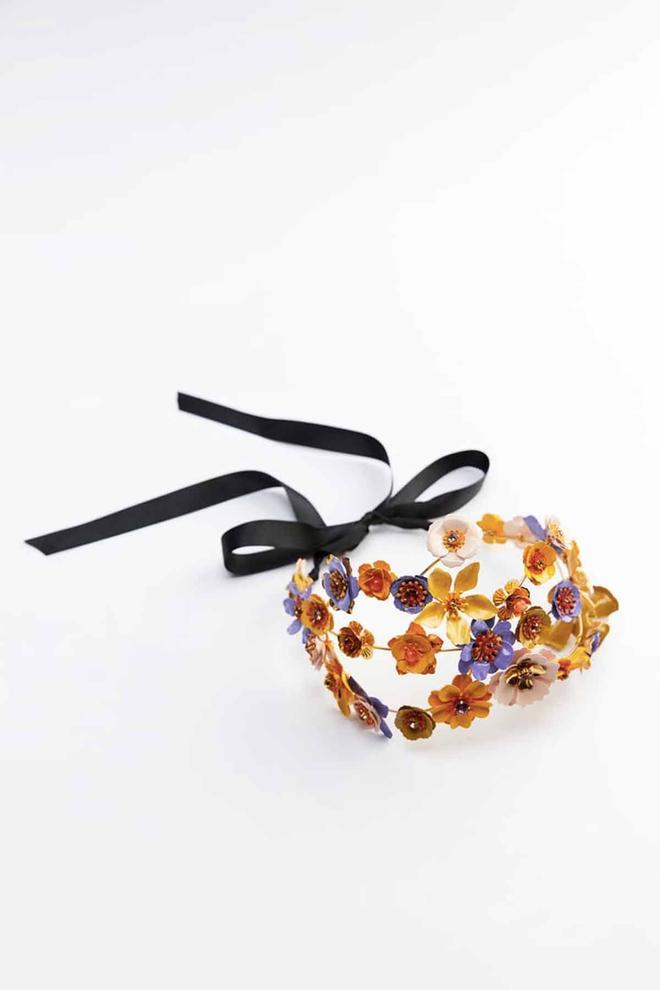 Diadema de flores de Zara