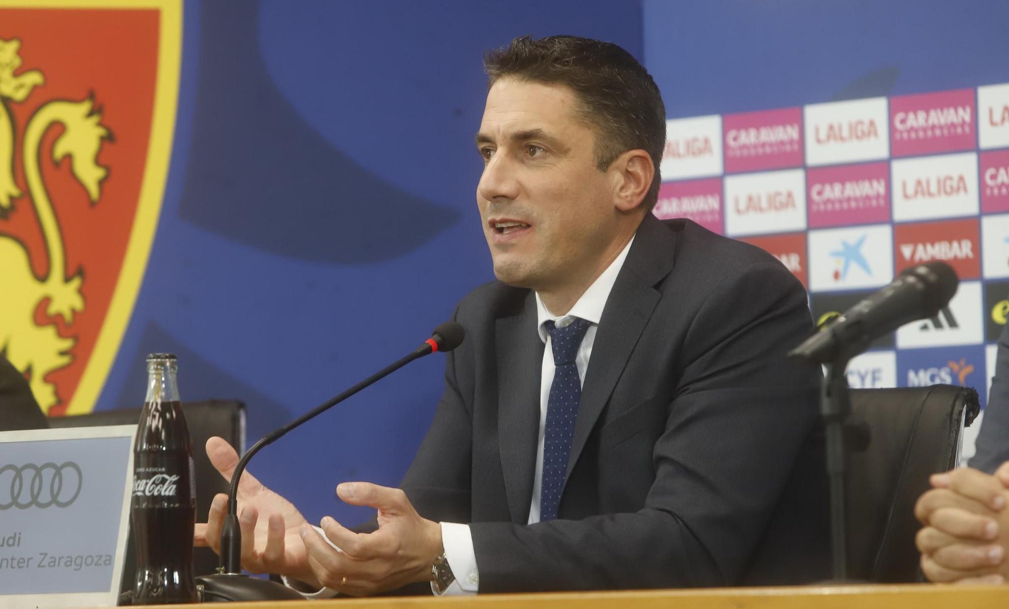 En imágenes | Presentación de Julio Velázquez como entrenador del Real Zaragoza