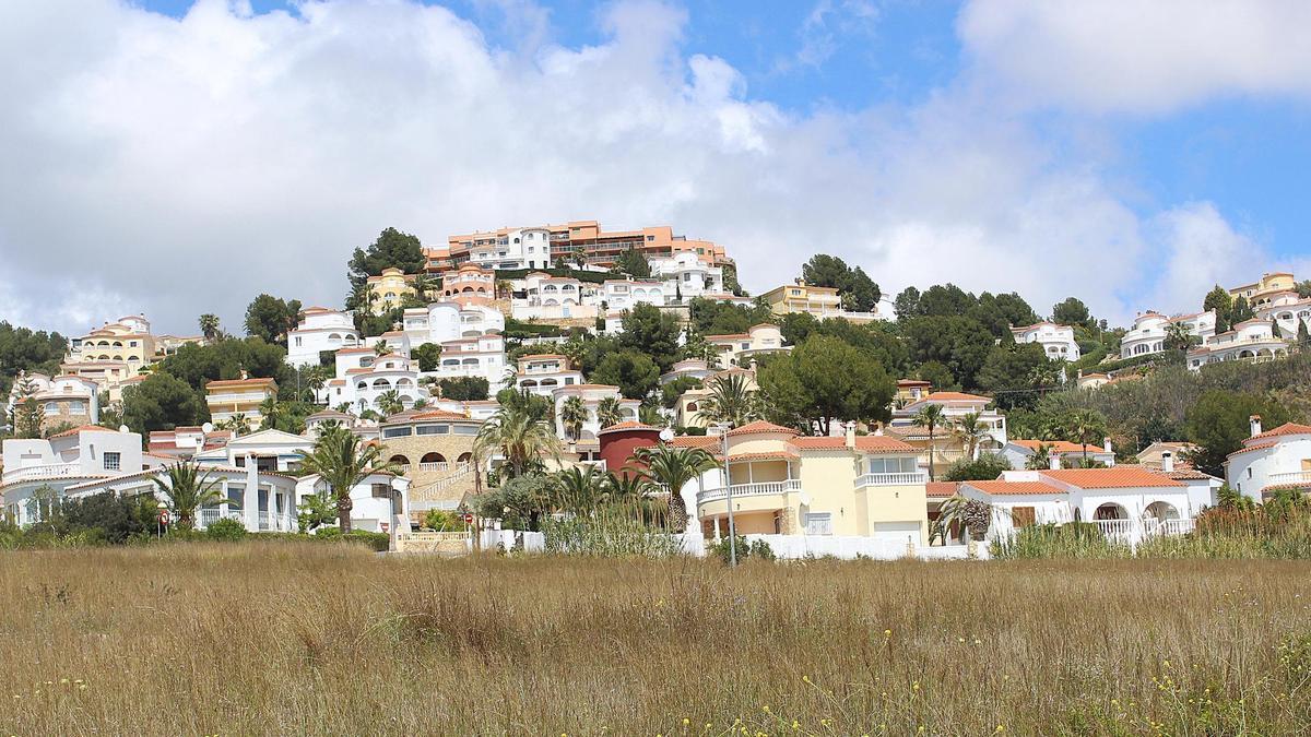 El futuro desarrollo urbanístico de Alcalà ocupará el sector comprendido entre Marcolina y Cala Blanca en Alcossebre.