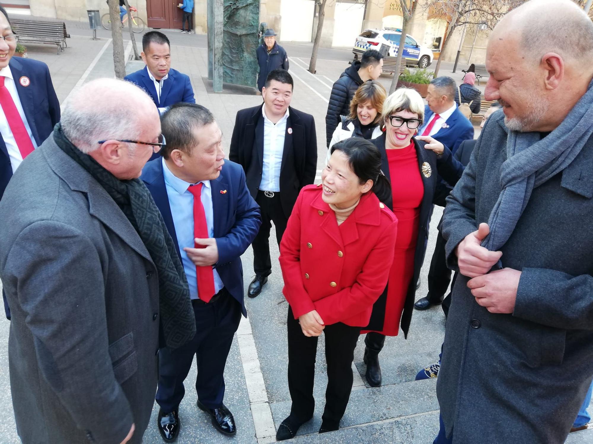 Celebració de l'Any Nou Xinès a la plaça de Sant Domènec de Manresa