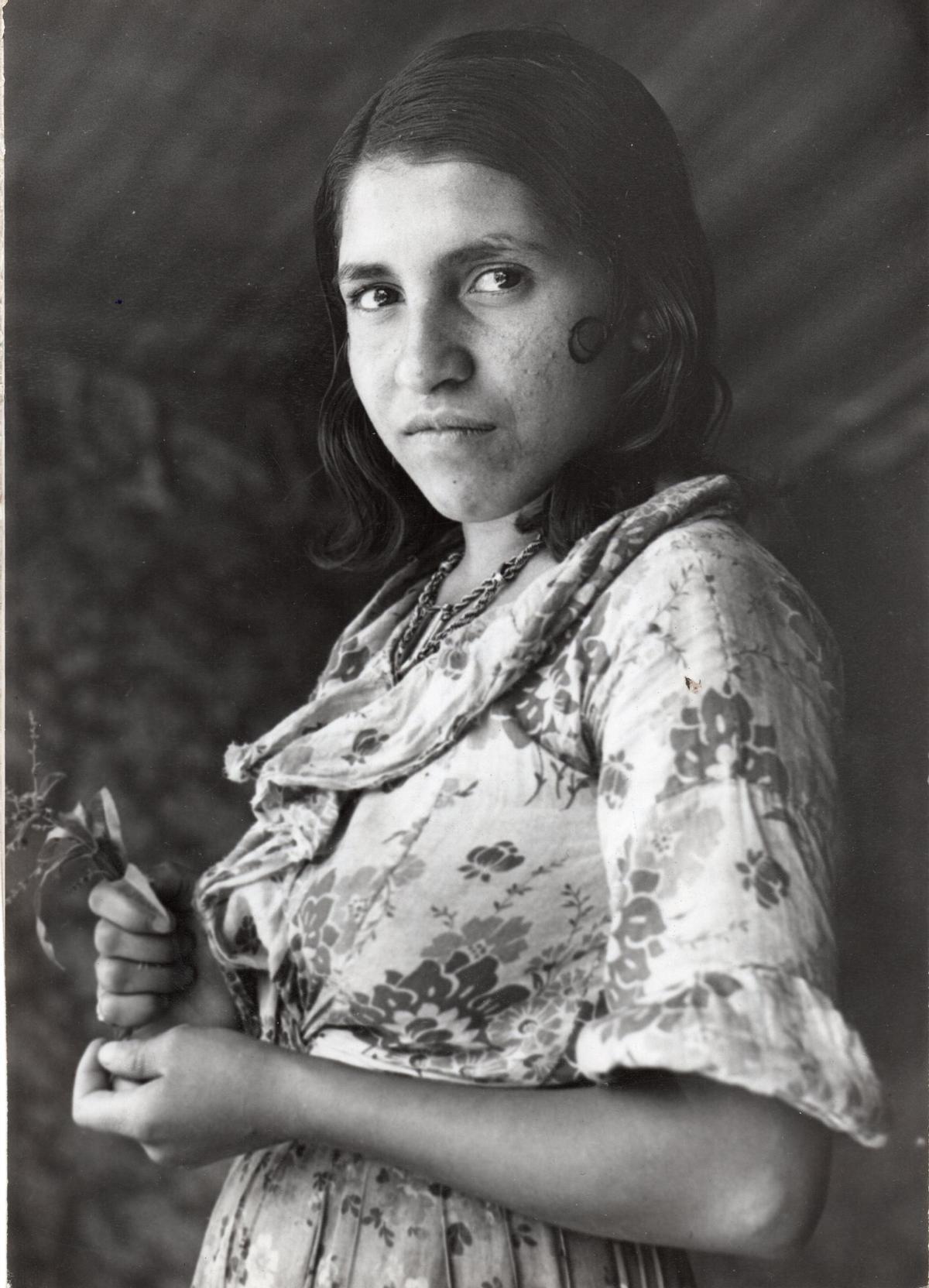 Joan Andreu Puig Farran, Retrato de una niña polaca, 9 de junio de 1935. Archivo Fotográfico La Vanguardia © Arxiu Família Puig Farran. Copia de época