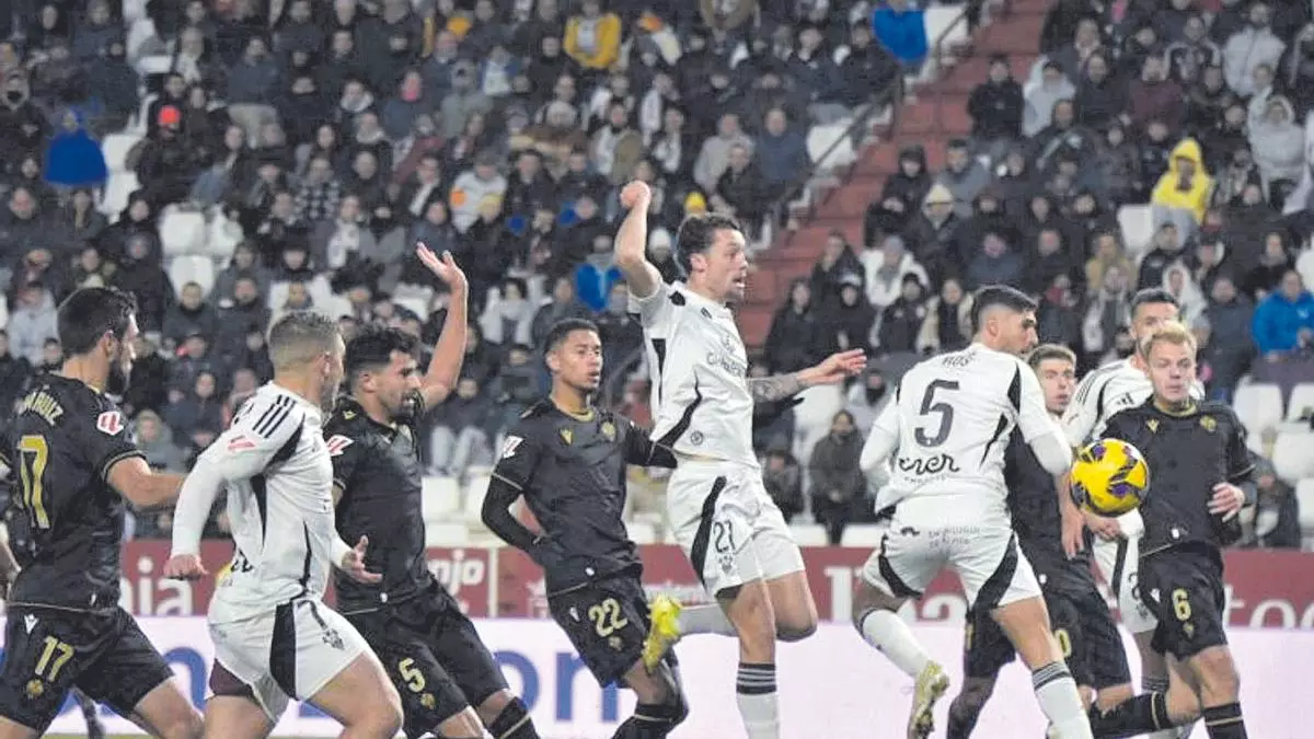 Un partido determinado por las bajas de ambos equipos