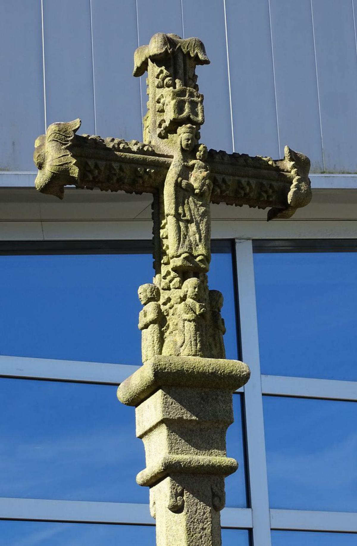 Cristo 
baixo dosel
