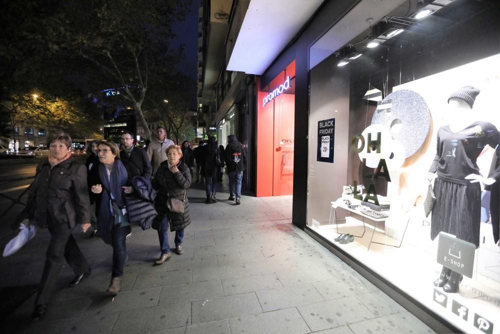 La campaña comercial Black Friday en Palma