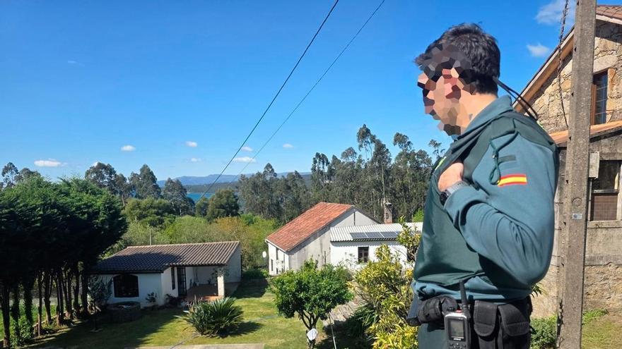 Hallan el cadáver de una mujer en una piscina de Pontevedra