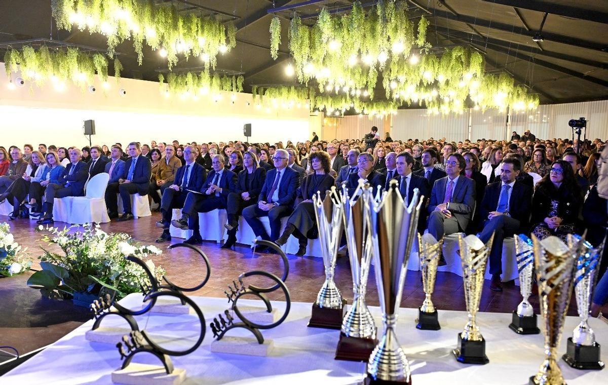 El programa del XL Día de Ucoerm se centró en rendir homenaje y destacar a todos los actores que dan vida al proyecto cooperativo.